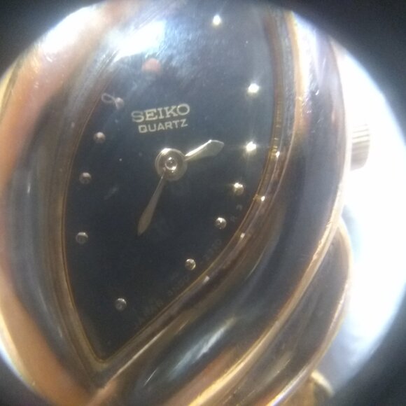 Seiko Quartz Ladies 4N00-5900 Asymmetrical Link Band Black 90s New Bat Works - Picture 2 of 12